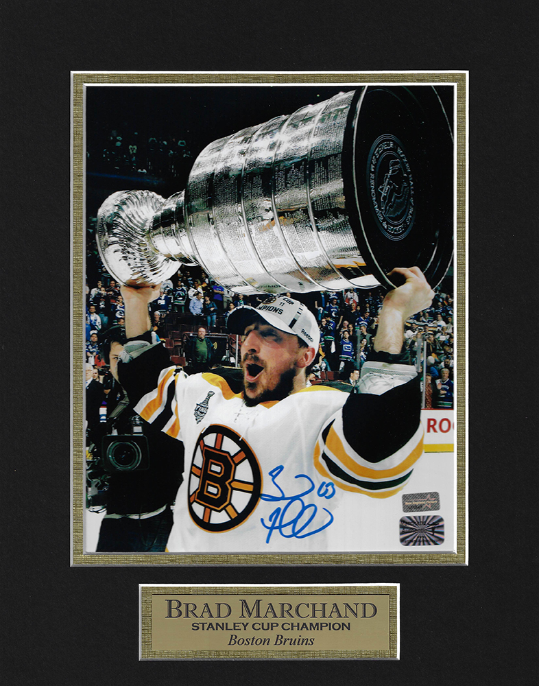 Brad-Marchand-Autograph-Photo-2011-Stanley-Cup-Trophy-11x14-101140206342.jpg